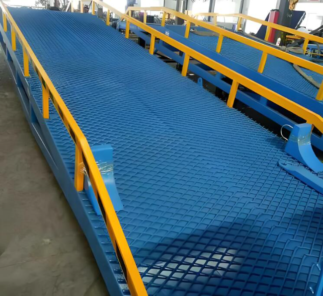 黄流镇移动式液压登车桥